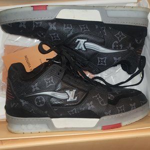 Luis vutton size 44